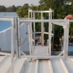 TsaF rooftop barricade guardrail along a roof edge